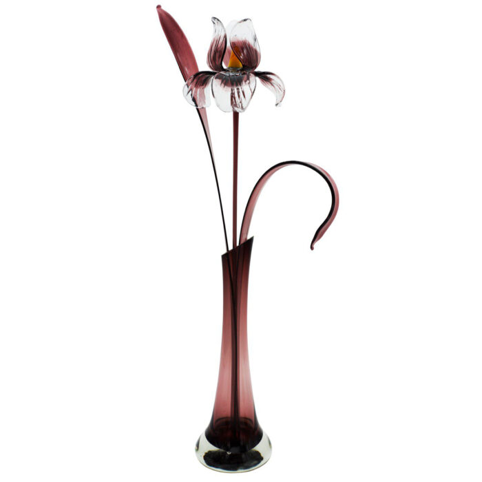 Декоративная композиция темный ирис из стекла в вазе