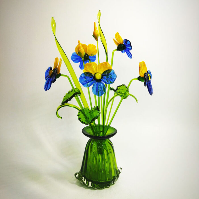 букет анютины глазки в вазочке 5 цветочков