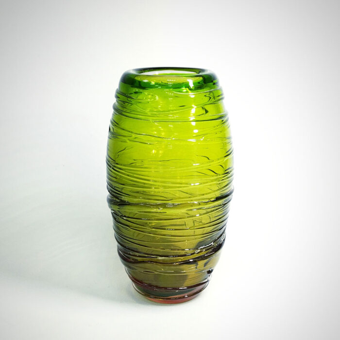 зеленая ваза кокон из стекла