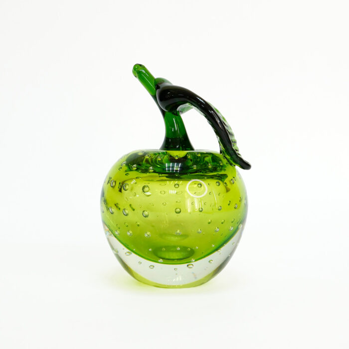 статуэтка яблоко из стекла с пузырями зеленое большое