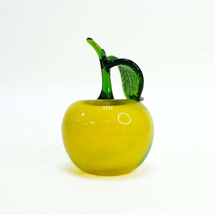 статуэтка фигурка яблоко из стекла желто-зеленого цвета