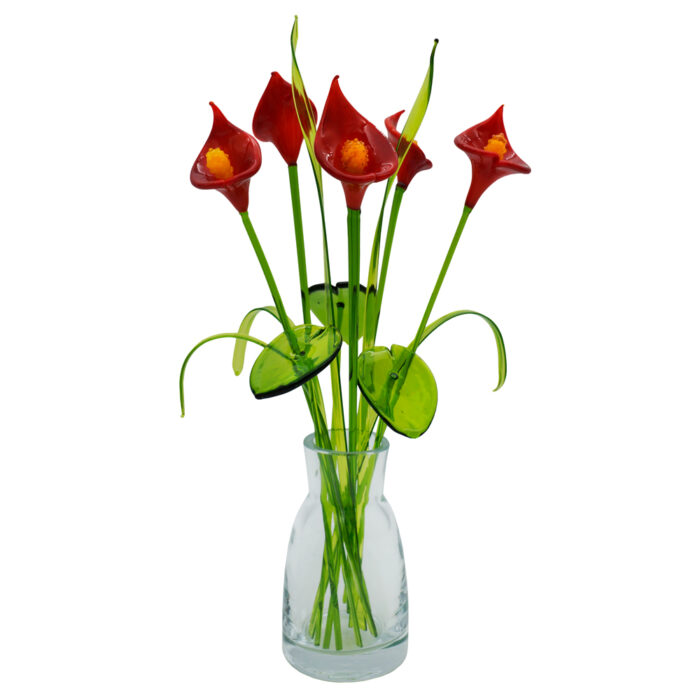 Стеклянная композиция красные каллы в вазочке 5 цветков